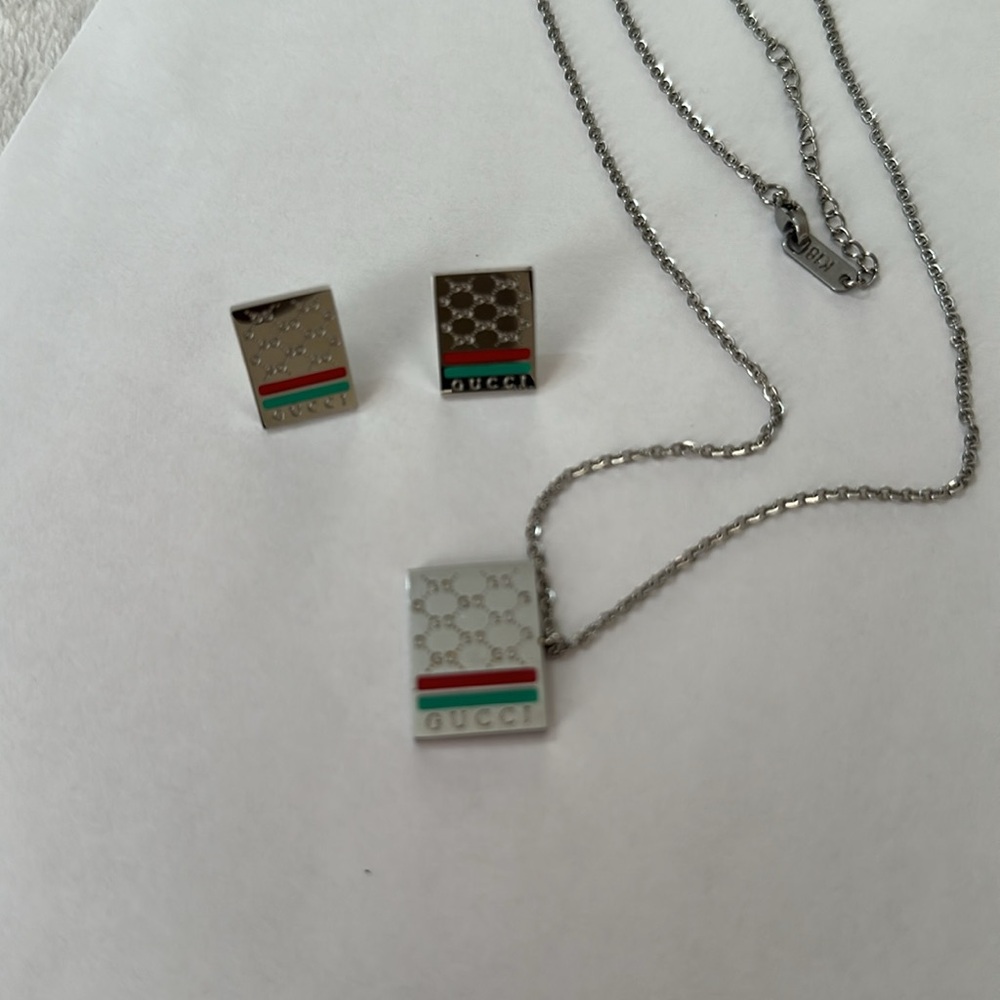 🌟Gucci🌟set earrings and necklace - Picture 7 of 7